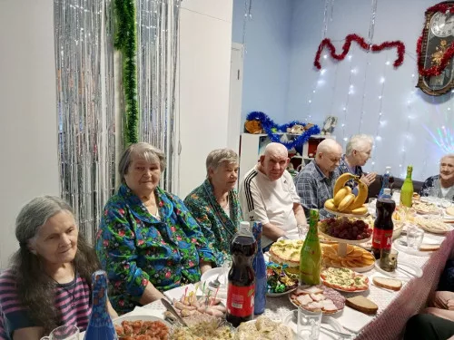 «Дом Бабушек и Дедушек» встречает Деда Мороза!